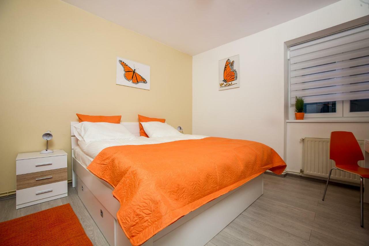 Roze Apartment Zagreb Bagian luar foto
