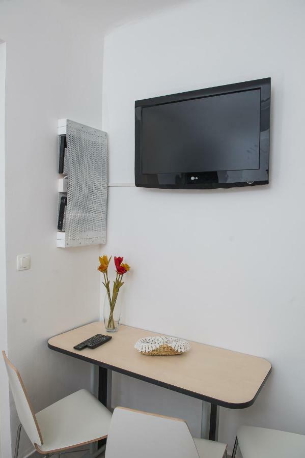 Roze Apartment Zagreb Bagian luar foto